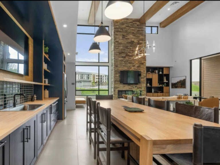 live maple community table